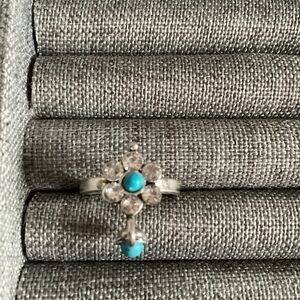 Fashion Elegant Silver and Turquoise Flower Ring